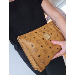 Mcm Nécessaire Poche Toilette Medium Heritage Cognac Canvas.