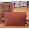 Louis Vuitton Epi Sellier Dragonne Clutch Epi Leder Cognac M52618