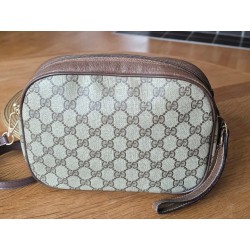 Gucci Vintage Clutch/Crossbody Tasche Oval Leder Braun