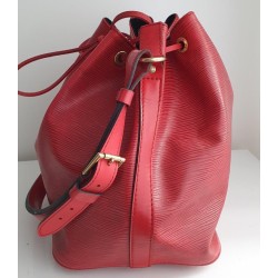 Louis Vuitton Petit Sac Noé Rot Epi mit D-Ring