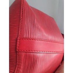 Louis Vuitton Petit Sac Noé Rot Epi mit D-Ring