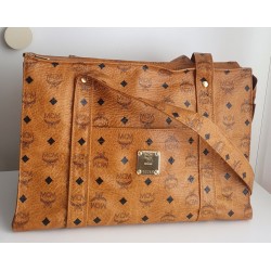MCM Shopper Medium Heritage Cognac Canvas.
