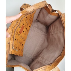 MCM Shopper Medium Heritage Cognac Canvas.