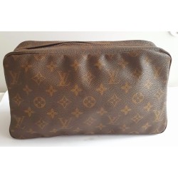 Louis Vuitton Necessaire GM Gross Monogram Canvas.