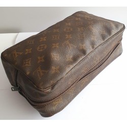 Louis Vuitton Necessaire GM Gross Monogram Canvas.
