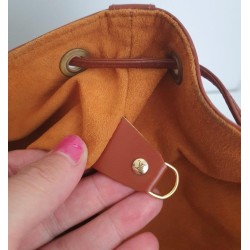 Louis Vuitton Petit Sac Noe Epi Leder Cognac mit D-Ring.