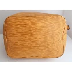 Louis Vuitton Petit Sac Noe Gelb Epi Leder.