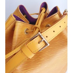 Louis Vuitton Petit Sac Noe Gelb Epi Leder.