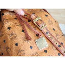 MCM Beuteltasche Medium Cognac Canvas