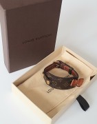 Armbänder